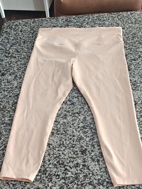 **Brand New** Athleta Ultra High Rise Elation 7/8 Tight Leggings Pale Peach